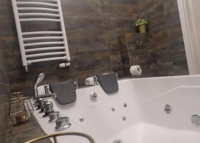 Lena 5 Jacuzzi Racibórz