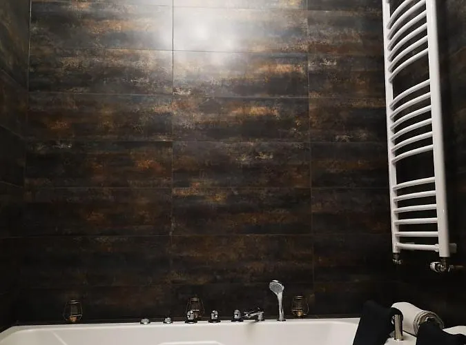 Lena 5 Jacuzzi Appartement